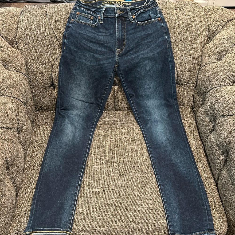 American Eagle jeans - 28 x 32 - lightly used
